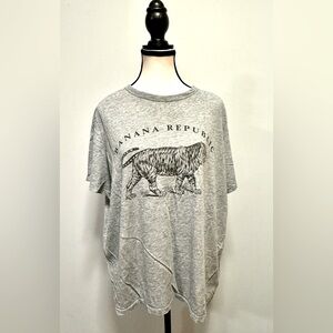 Banana Republic gray logo t-shirt with tiger